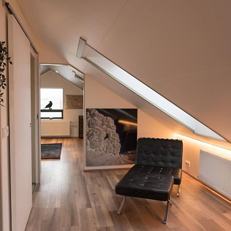 Apartamento Scenic Penthouse - Ocean View & Skylight Windows Siglufjordur Exterior foto