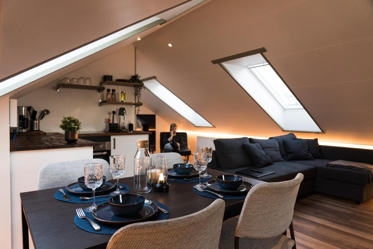 Apartamento Scenic Penthouse - Ocean View & Skylight Windows Siglufjordur Exterior foto